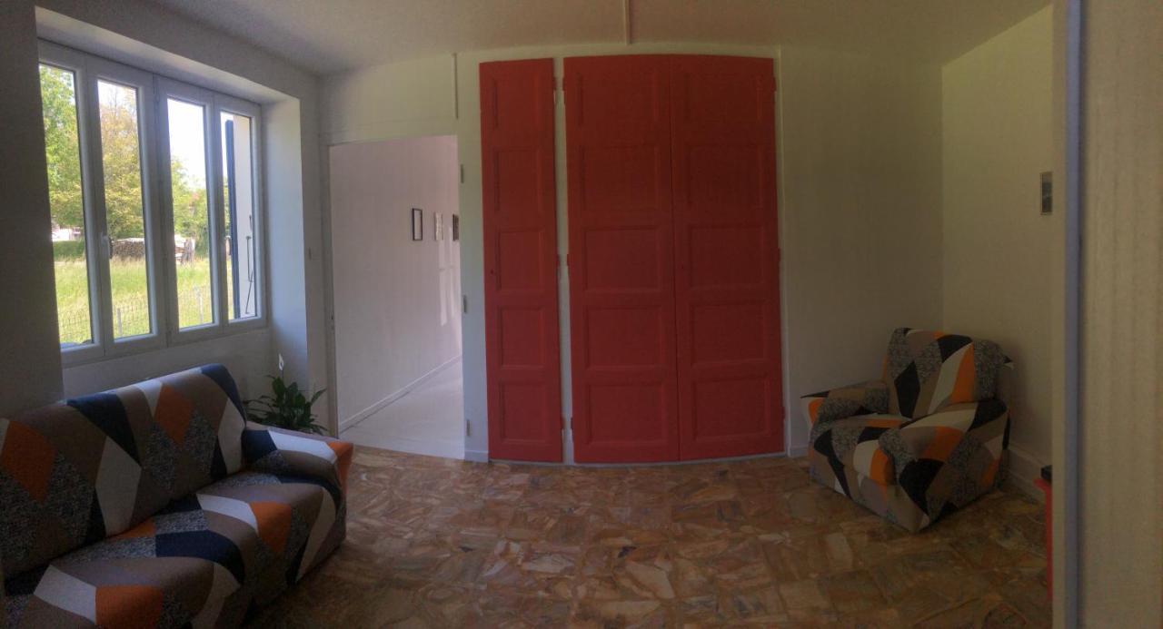 Chambres Individuelles Avec Partie Commune Ou Logement Entier Si Disponible Via Rhona Vulbens Exterior photo